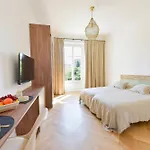 Apartment Rare Luxury 3-br Near The Croisette *