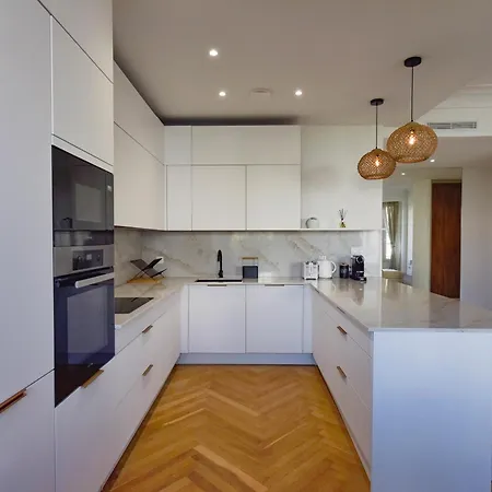 Rare Luxury 3-br Near The Croisette