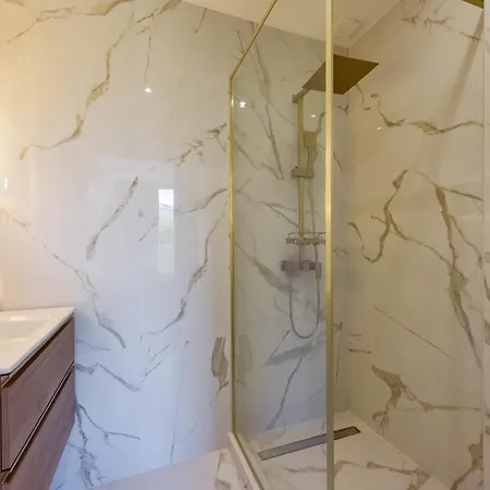Rare Luxury 3-br Near The Croisette Appartement Cannes