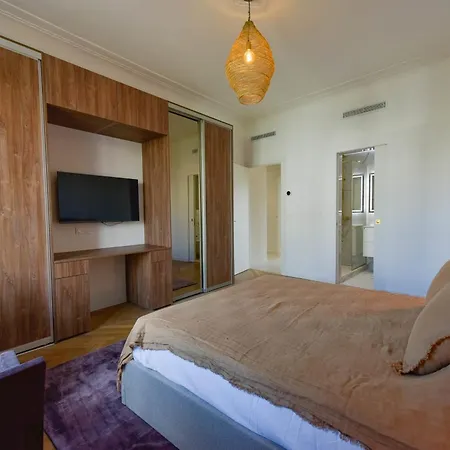 Rare Luxury 3-br Near The Croisette Cannes
