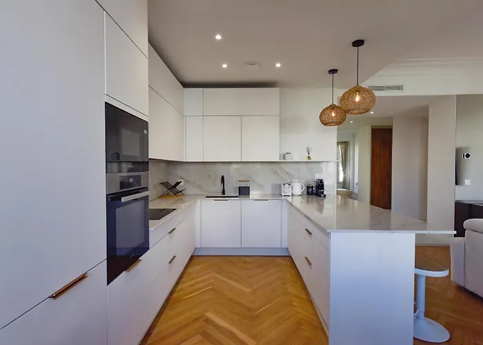 Rare Luxury 3-br Near The Croisette