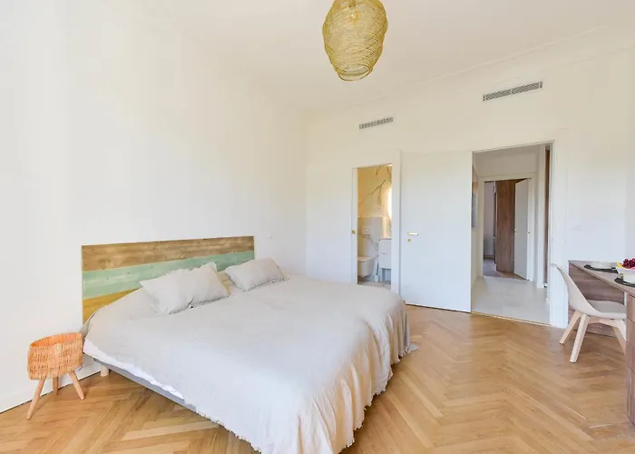 Rare Luxury 3-br Near The Croisette Cannes